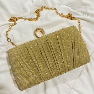 Gold Glitter/Crystal Minaudière Finger Ring Spring Closure Clutch / Shoulder EUC